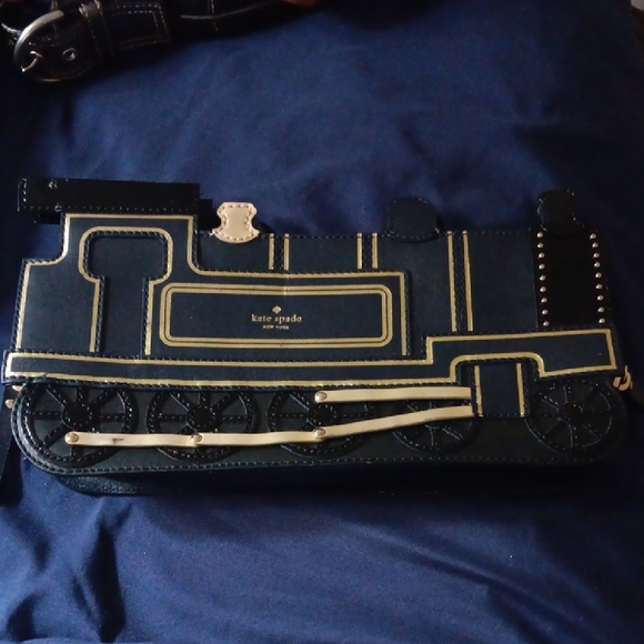 Kate Spade Navy and Cream Train Clutch - Picture 1 of 7